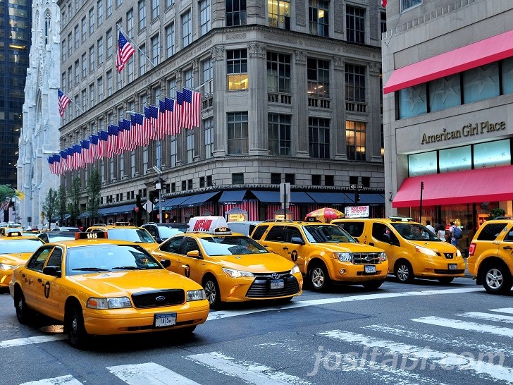 海外のタクシーの写真